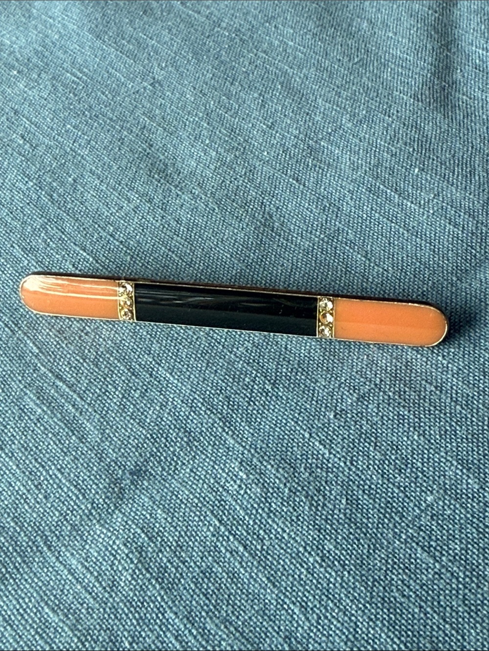 Vintage Art Deco Elegant Black and Coral Enamel Bar Brooch with Crystals